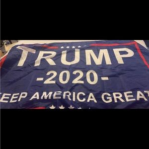 Trump 2020 flag